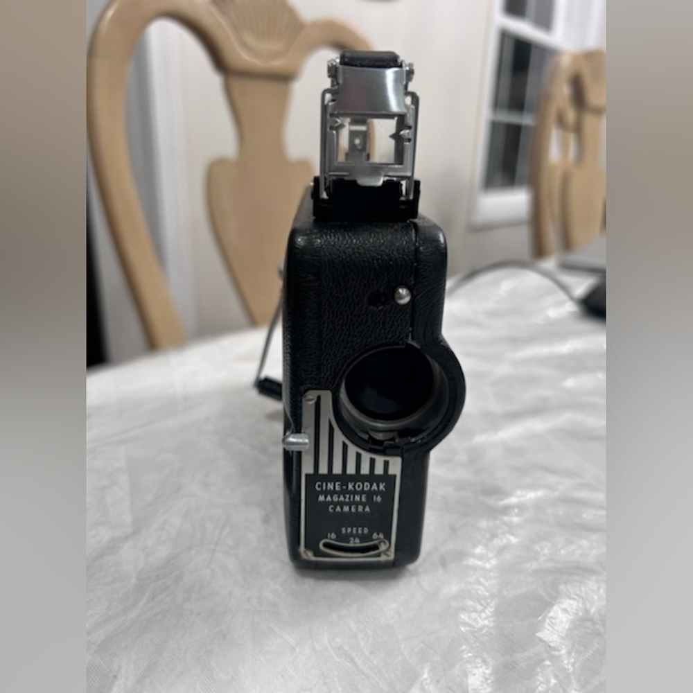 Vintage Cine Kodak 16 Magazine Film Movie Camera-UNTESTED